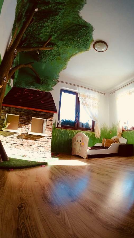 Nibylandia Dom Pod Lasem Nowa Wies Grodziska ภายนอก รูปภาพ