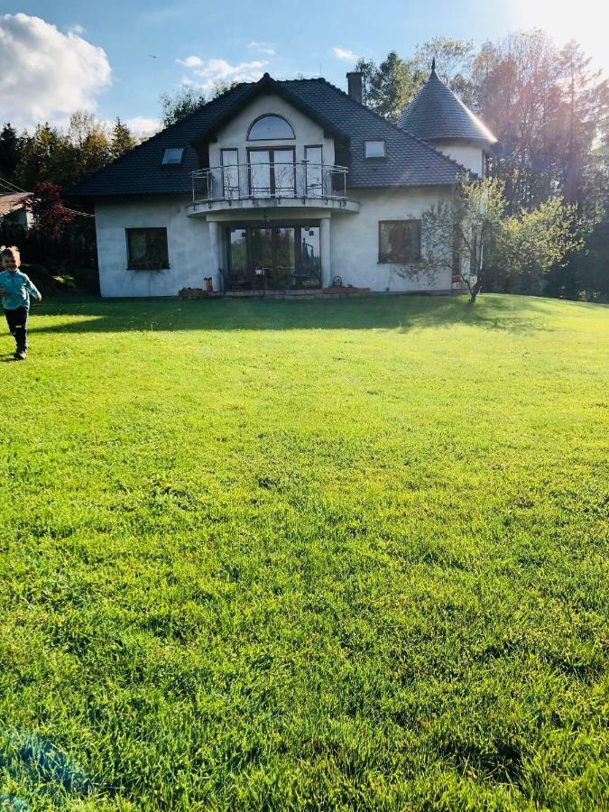 Nibylandia Dom Pod Lasem Nowa Wies Grodziska ภายนอก รูปภาพ